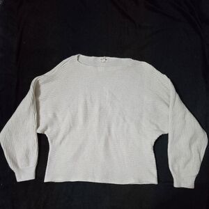 Elegant Cream Women's Crew Neck Sweater